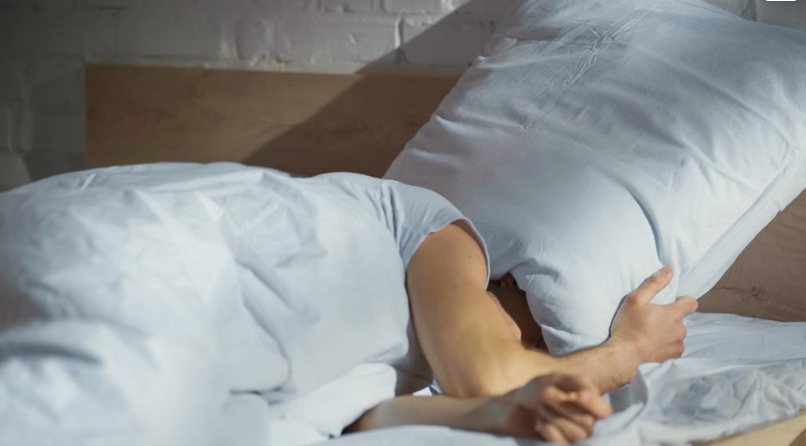 Sleep Better, Feel Better: Combating Pain with Effective Strategies