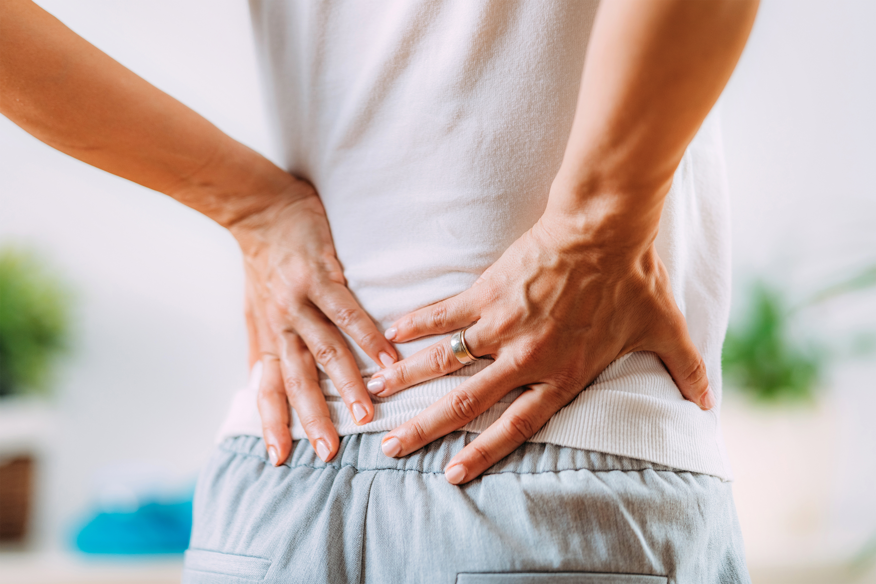 A Complete Guide for Relieving Sciatica Pain with a TENS Unit